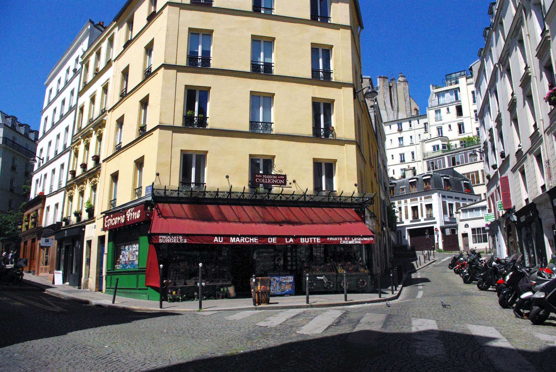 Rue des Trois Frères copyright French Moments