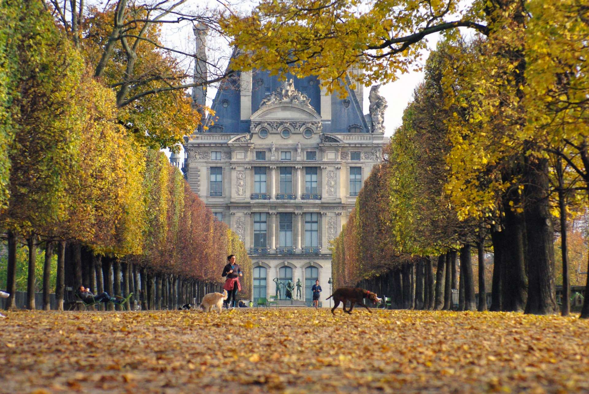 PARIS WALKING TOURS