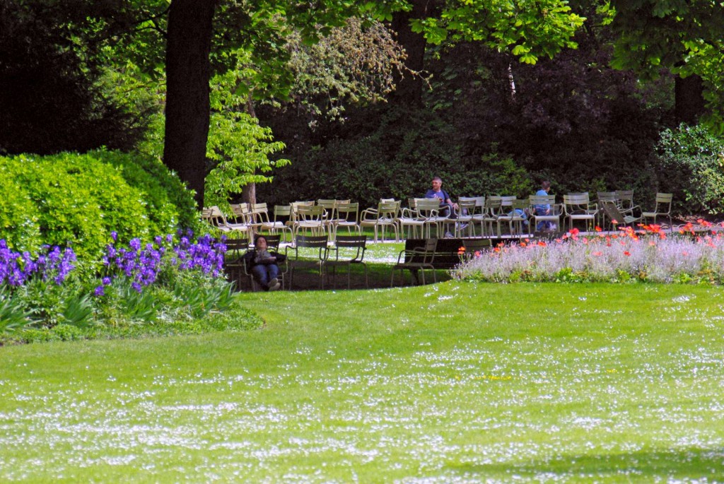 Luxembourg Garden in May © French Moments