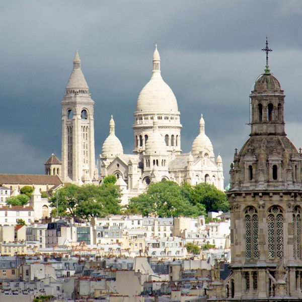 Montmartre from Printemps Paris © French Moments